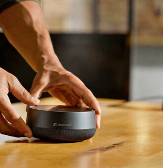 TeamConnect-Intelligent-Speaker-2